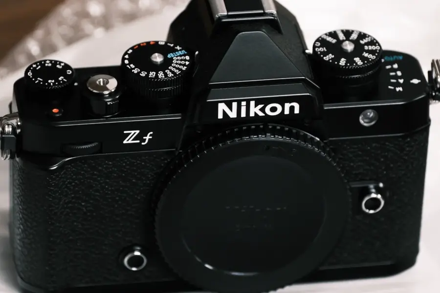 Nikon Z fのレビューとα7C IIと比較　６